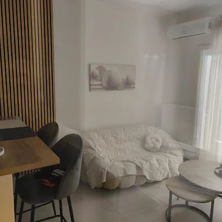 Lux Nest In Toumba Салоники